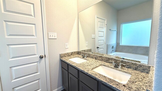 Photo - 2340 Mooneye Ct