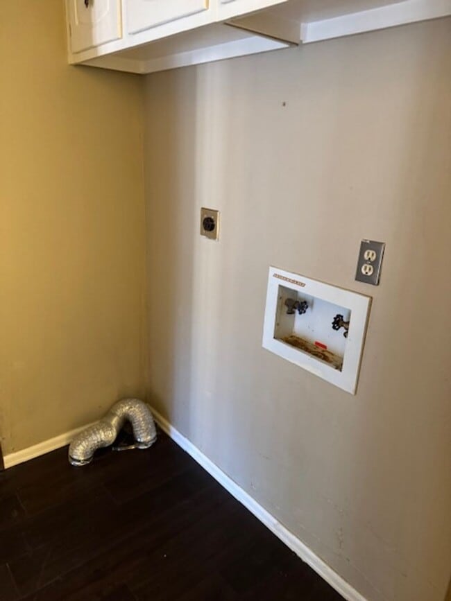 Photo - ALL PROSPECTIVE TENANTS MUST SUBMIT A $58 ...