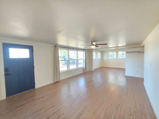 Photo - 2021 N Rd 48