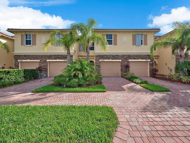Photo - 3047 SW Otter Ln