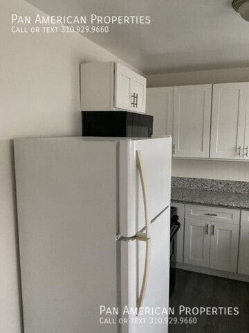 Photo - 3281 Minnesota Ave Unit B