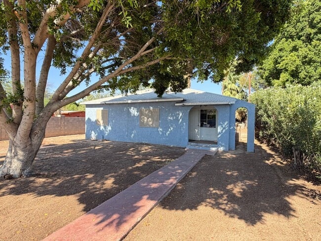 Building Photo - 315 S Magnolia Ave
