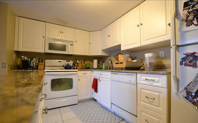 Building Photo - 85 Brainerd Rd Rental