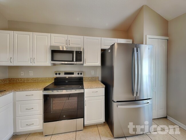 Photo - 1446 Firewheel Dr