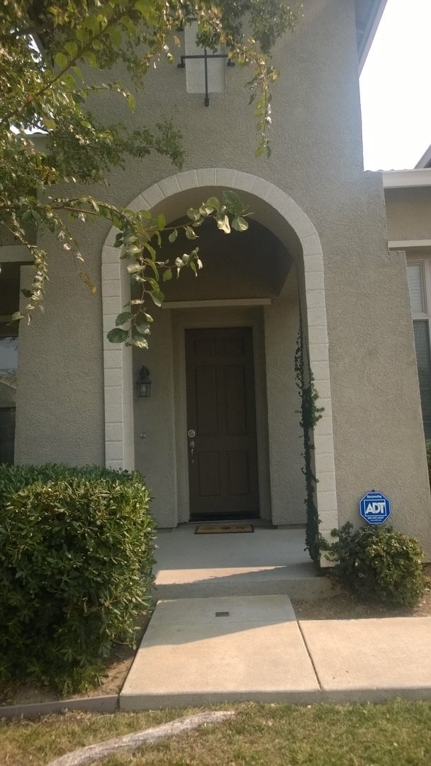 Photo - Excellent Elk Grove Location, Spacious 4 bedroom home with office, sitting parlor, and large kitchen
