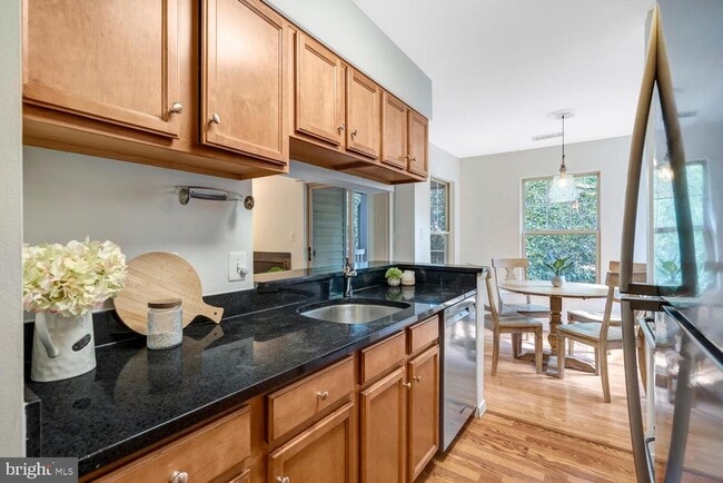 Building Photo - 1791 Jonathan Way Unit 1791-C
