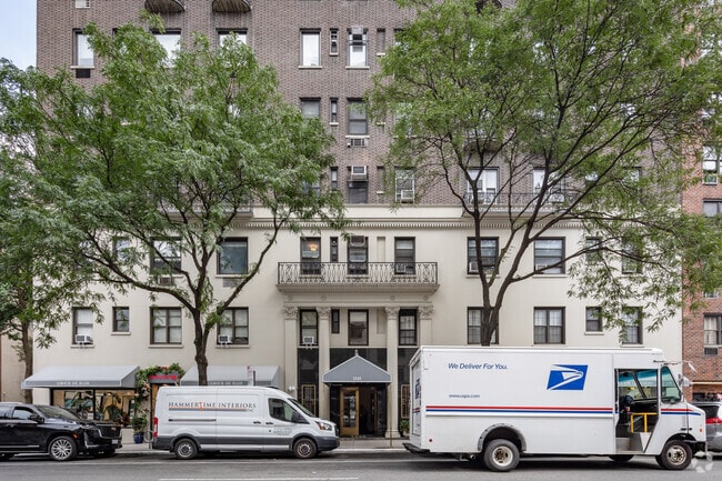 Photo - 1349-1355 Lexington Ave