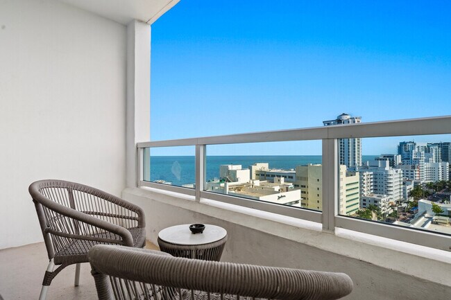 Photo - 4360 Collins Ave Unit SI ID1540467P