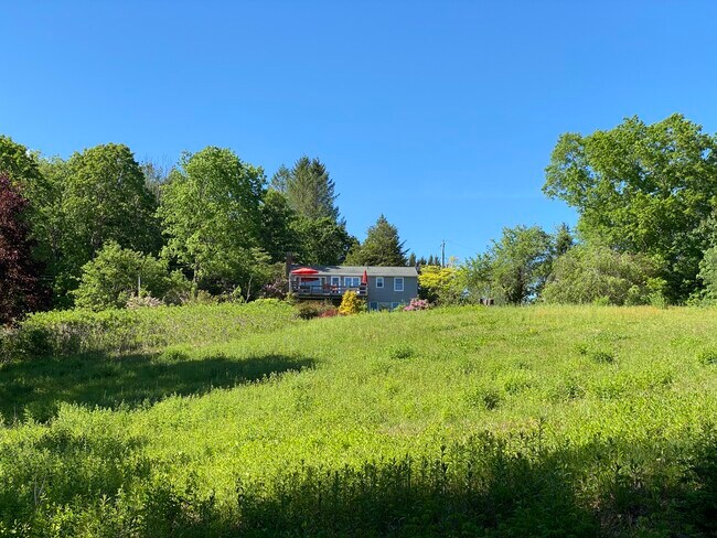 Photo - 123 Looking Glass Hill Rd