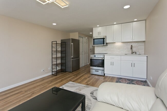 Photo - Walking Distance to the Beach & Furnished... Aloha Lani #1606 - 1 BD 1 BA 1 PRK Unit 1606