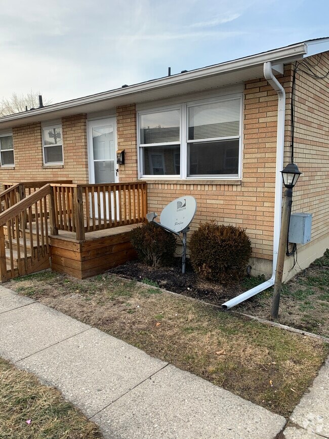 Building Photo - 20 N Chalfant Rd Unit A Rental