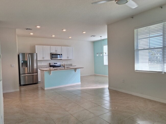 Photo - 3BR 2.5BA VENETIAN BAY TOWNHOME