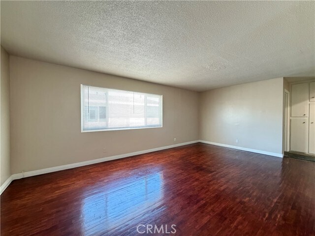 12915 Doty Ave Unidad C