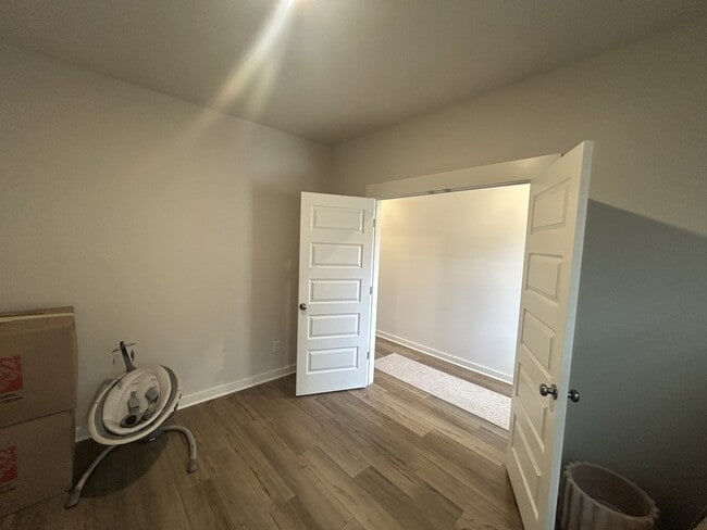 Photo - 1055 Ross Farms Blvd