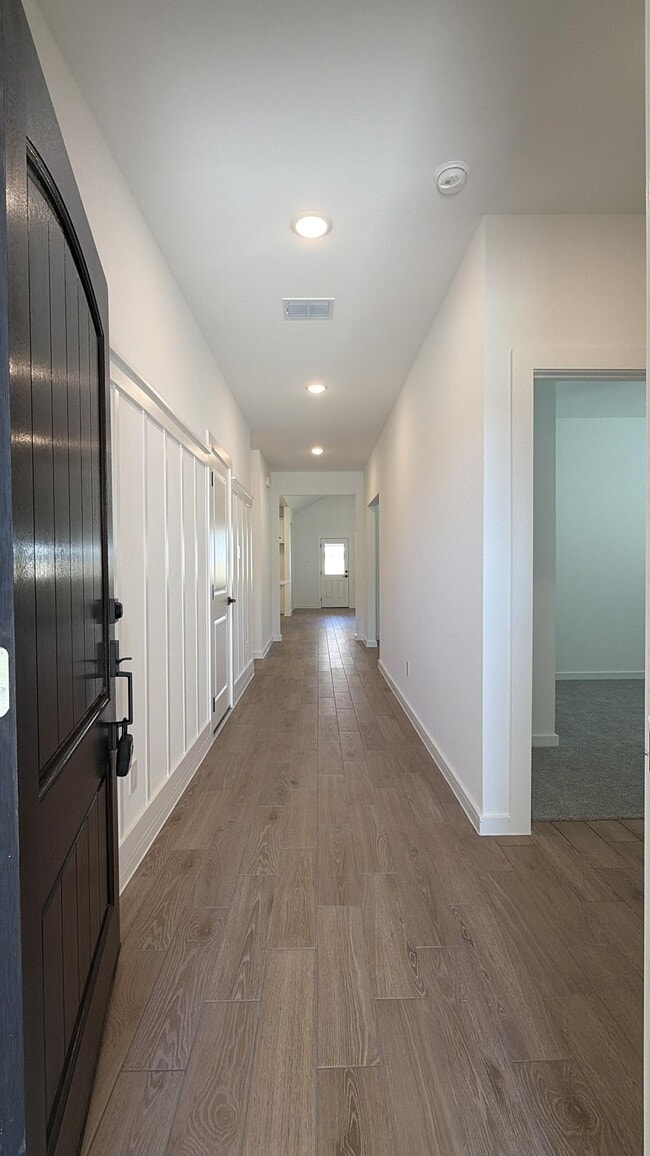 Photo - 4819 Legends Bay Dr