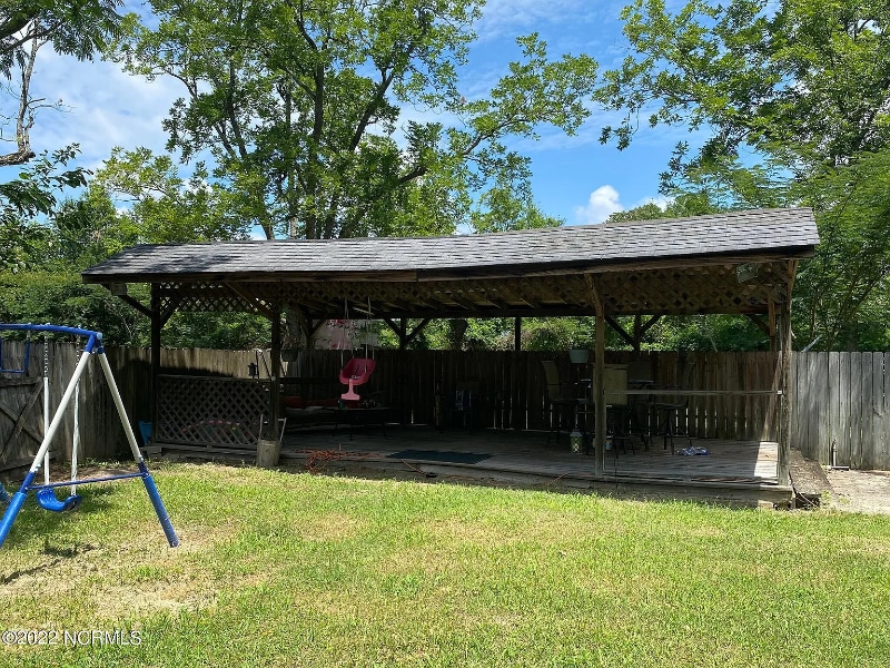 Photo - 220 W 3rd Ave