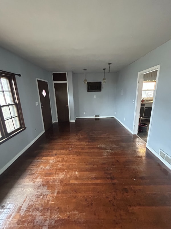 Photo - 1615 Iowa Ave