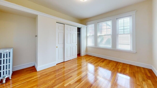 Photo - 202 Baker St Unit 2