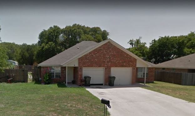 Photo - 401 Topeka Ct