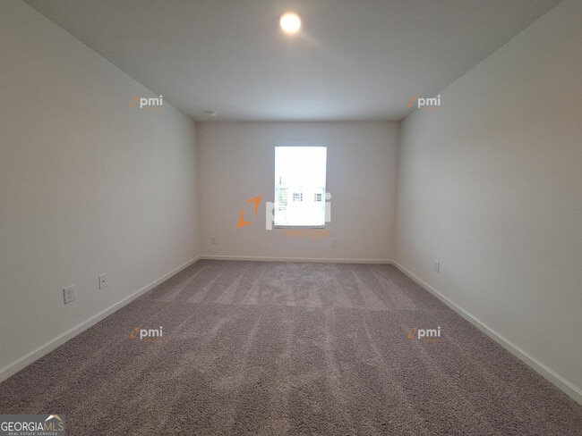 Photo - 182 Kinsale Dr