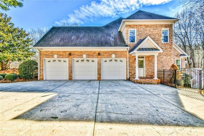 Photo - 2674 Nutwood Trce