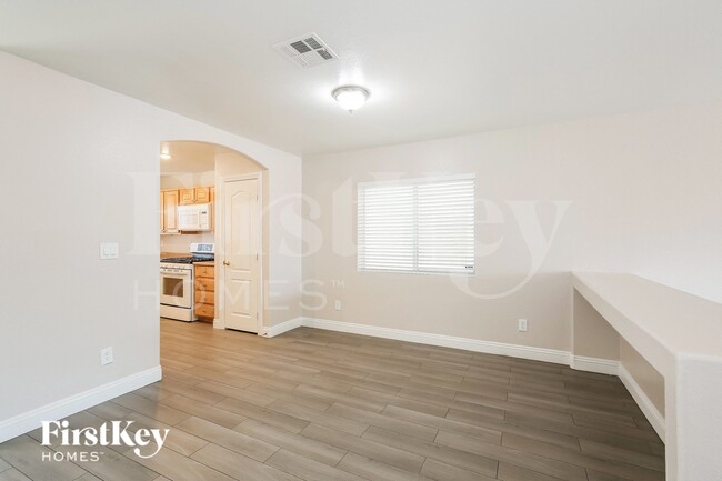 Photo - 705 Picasso Picture Ct