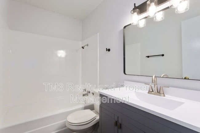 Photo - 8421 Kessler St