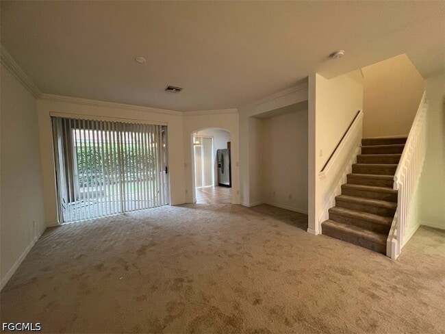 9634 Roundstone Cir