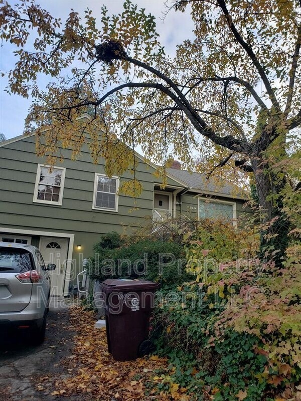 Building Photo - 1000 NE Creston Ln Unit #B