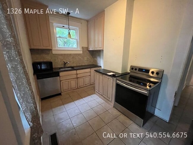 Photo - 1326 Maple Ave SW Unidad A