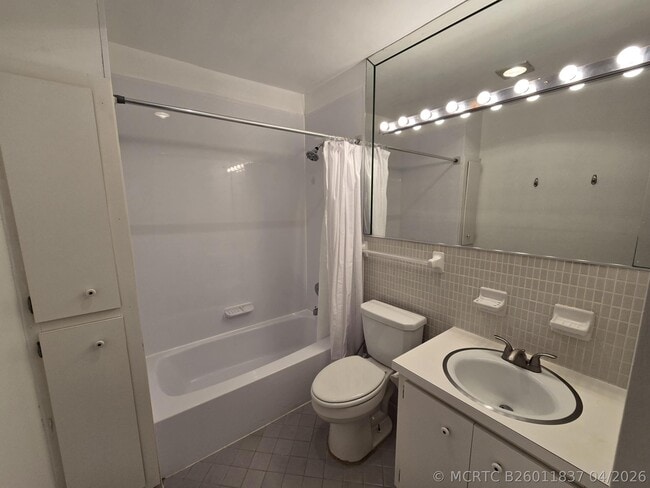 Photo - 5840 NE 22nd Way Unit 707