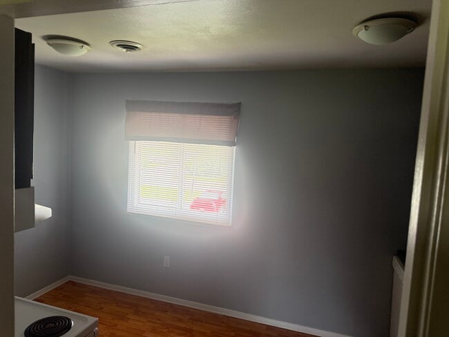 Photo - 2275 N Cable Rd Unidad 37