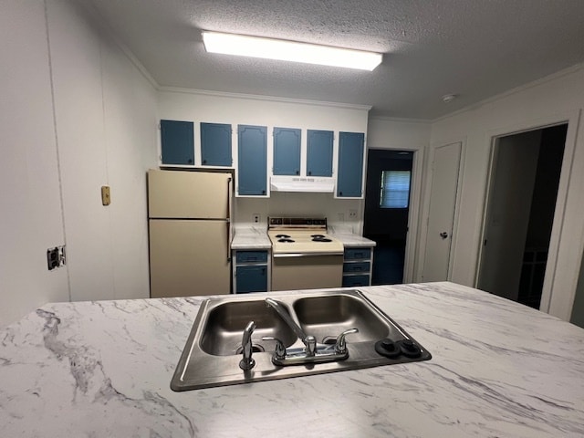 Photo - 235 Corona St Unit 304