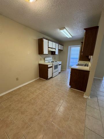 4512 Mizzenmast Ct