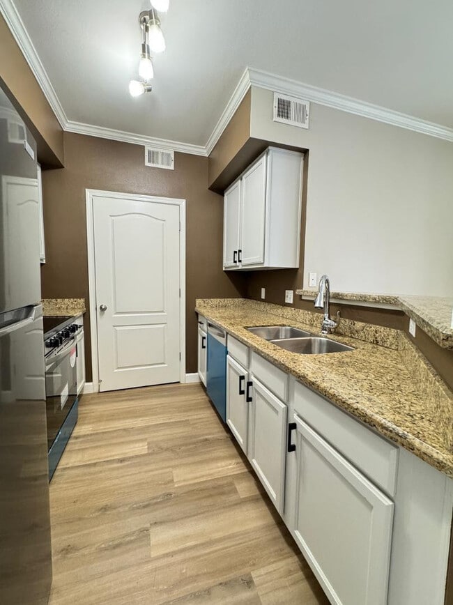 Photo - 1701 E Colter St Unit 291