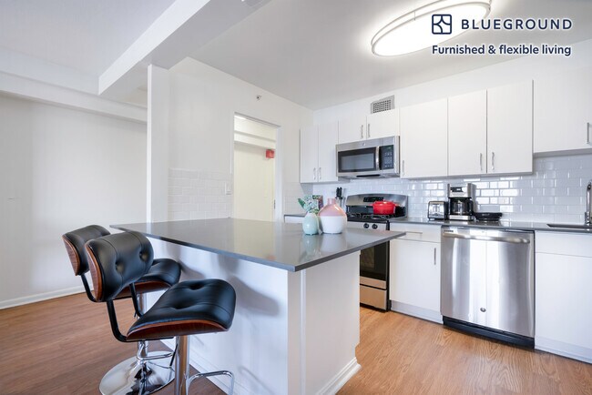 Photo - 10 Emerson Pl Unit FL9-ID54