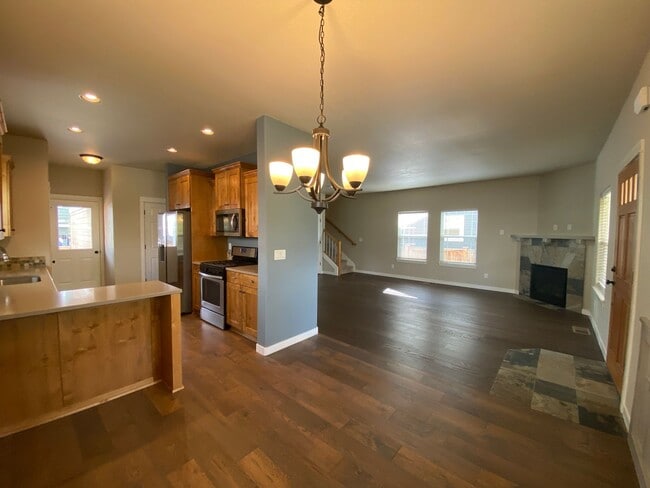 Photo - Spacious 3-Bedroom Home with Bonus Room in...
