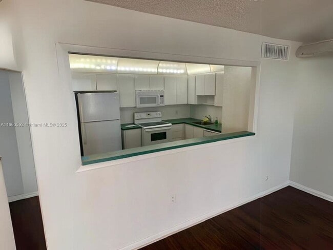 Photo - 2801 NE 183rd St Unit 1404W