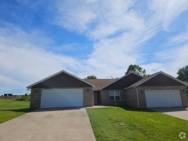 Building Photo - 2647 Travelers Way Rental