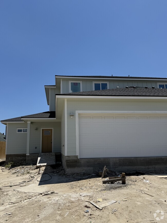 Building Photo - 15438 Cruiser St Rental