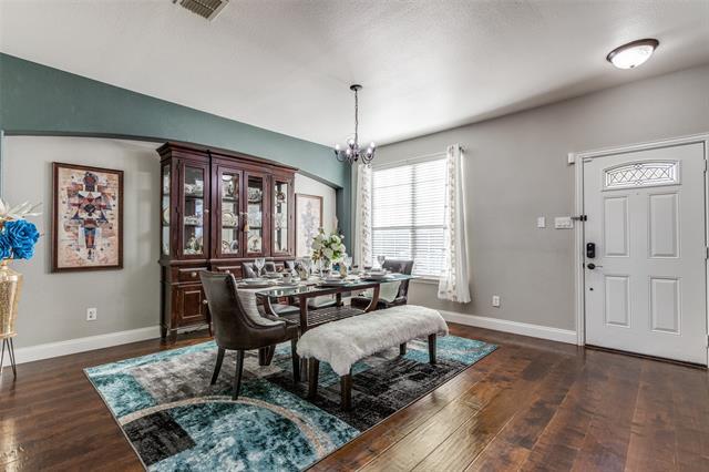 Photo - 1427 Hanover Ln