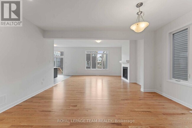 Photo - 623 Idyllic Ter