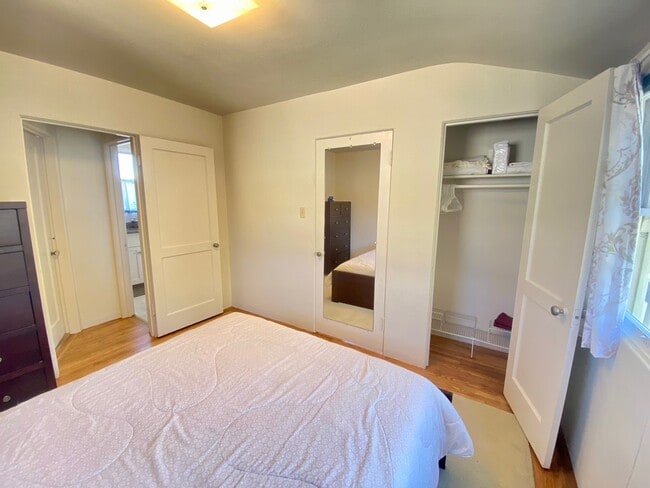 Dormitorio 2 de 2 - 1754 Allston Way