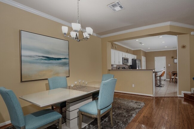 Photo - 110 N Valley Oaks Cir