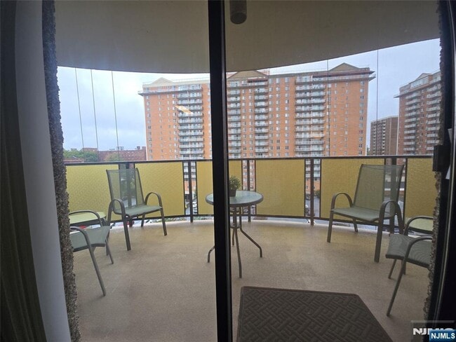 Photo - 150 Overlook Ave Unit 10H