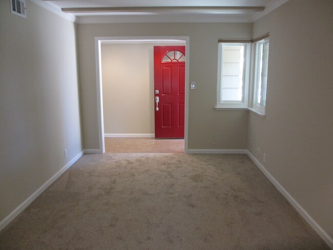 Photo - 1141 Dunford Way