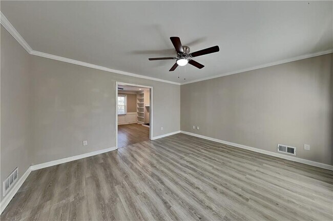 Photo - 1170 Colony Cir