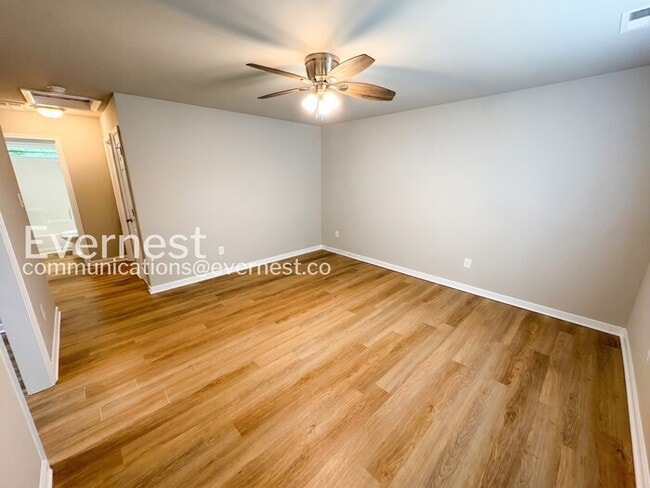 Photo - 15815 Meridian Ave