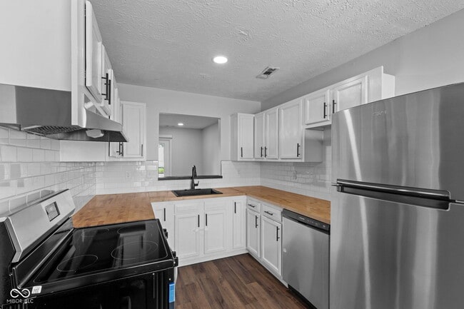 Photo - 1315 S Senate Ave
