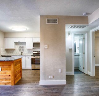 Ridglea Court Apartments